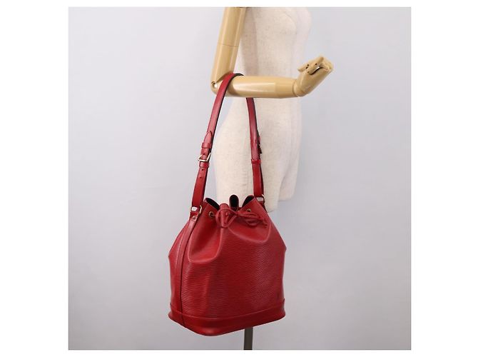 LOUIS VUITTON Epi Noe Shoulder Bag Red M44007 LV - vista 19