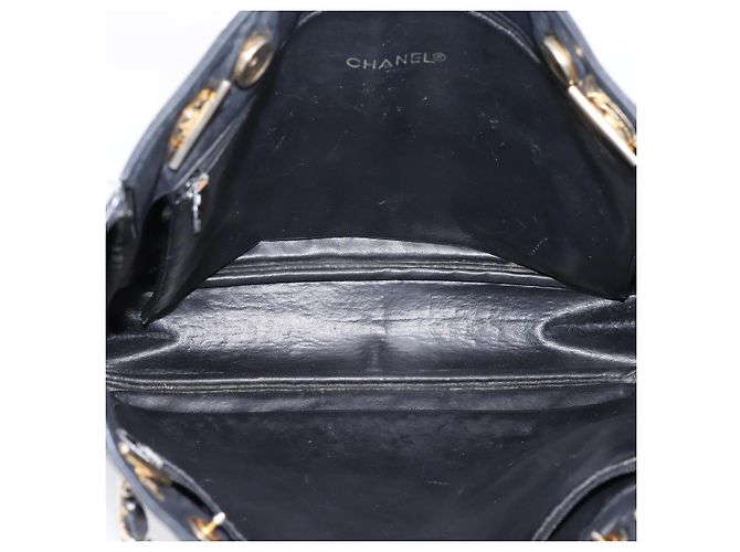 CHANEL Matelasse Chain Shoulder Bag Leather Black Gold Tone CC - vista 15