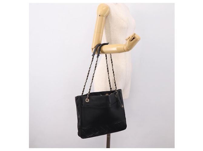 CHANEL Matelasse Chain Shoulder Bag Leather Black Gold Tone CC - vista 22