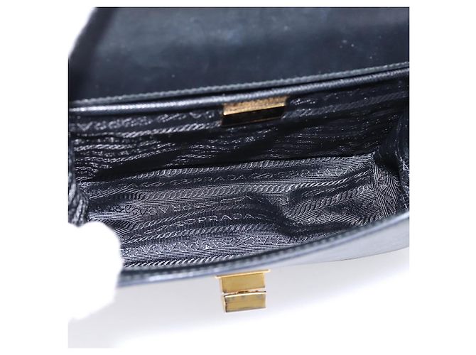 PRADA Chain Shoulder Bag Safiano Leather Black Gold - vista 11