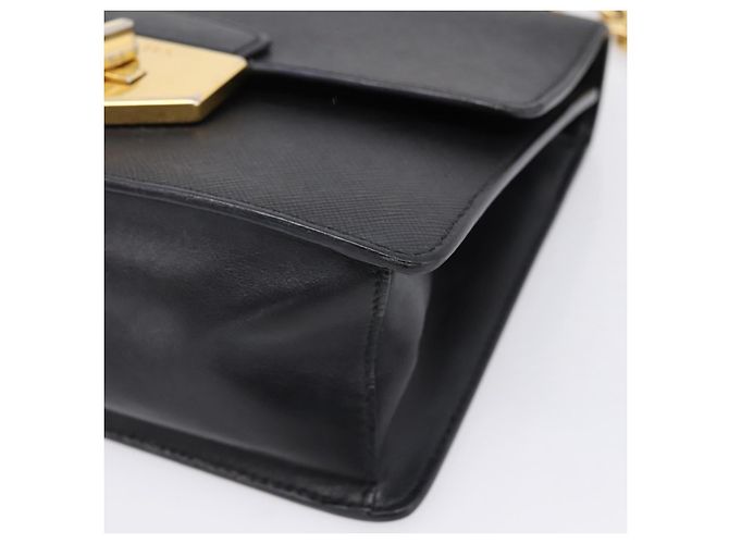PRADA Chain Shoulder Bag Safiano Leather Black Gold - vista 15