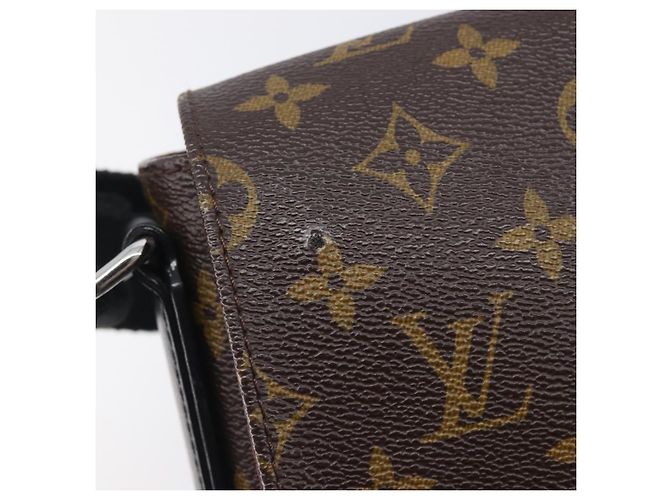 LOUIS VUITTON Monogram Macassar District PM Shoulder Bag M40935 LV - vista 10