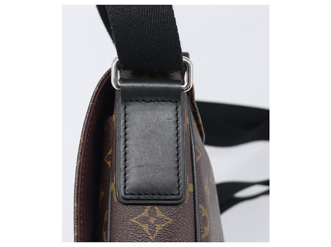 LOUIS VUITTON Monogram Macassar District PM Shoulder Bag M40935 LV - vista 9