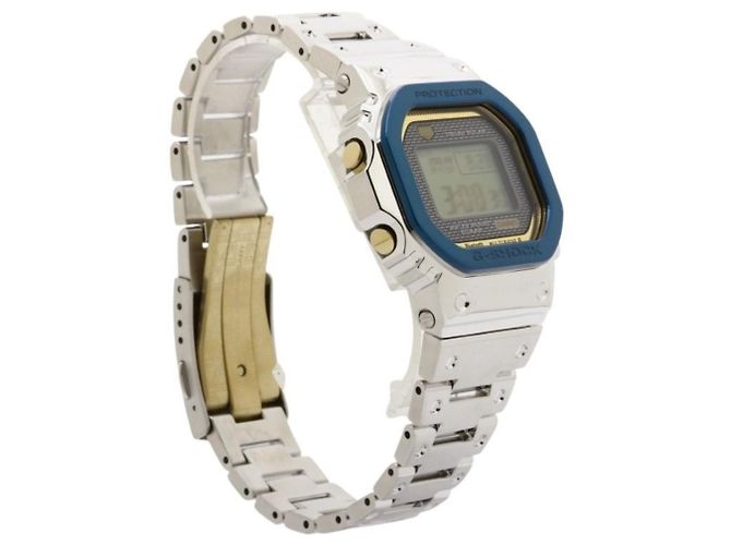 Casio G-SHOCK 50th Anniversary Model GMW-B5000SS-2JR - vista 3