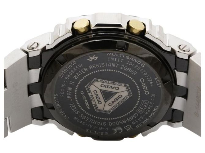 Casio G-SHOCK 50th Anniversary Model GMW-B5000SS-2JR - vista 4