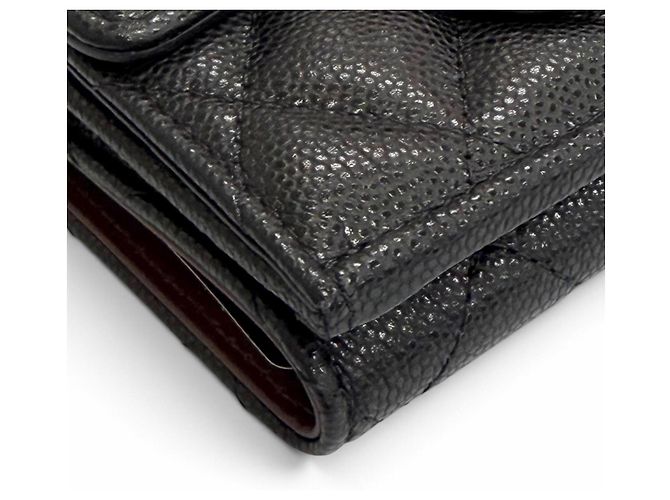 Cartera compacta tríptico Chanel Coco Mark de piel Caviar - vista 8