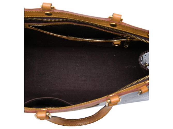 Louis Vuitton Purple Monogram Vernis Brea MM - vista 4