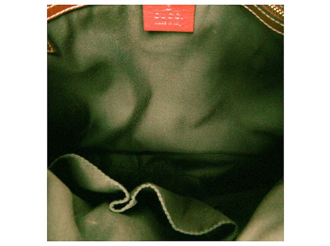 Gucci Abbey D Ring Ruffle Hobo in pelle di vitello rossa - vista 4