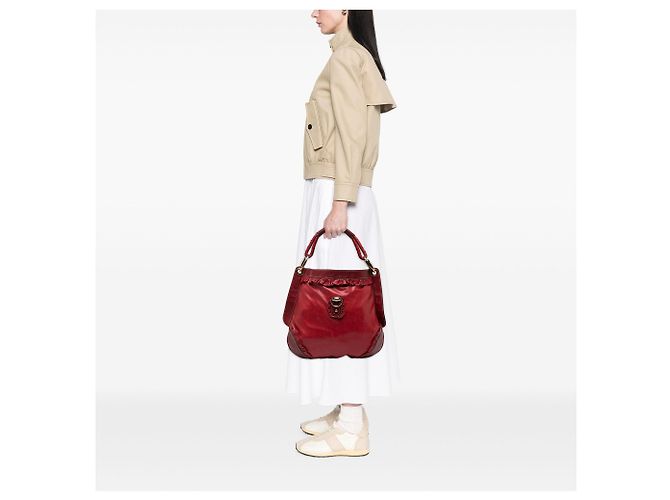 Gucci Abbey D Ring Ruffle Hobo in pelle di vitello rossa - vista 5