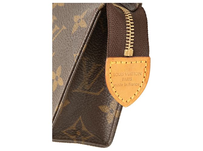 Louis Vuitton Brown Monogram Toiletry Pouch 15 - vista 5