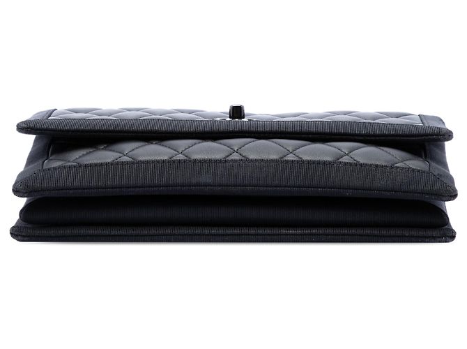 Chanel Black CC Quilted Lambskin and Grosgrain So Black Flap - vista 3