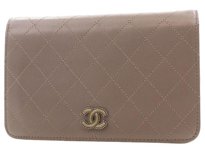 Portafoglio Chanel Brown CC Quilted Calfskin Wallet On Chain - vista 11