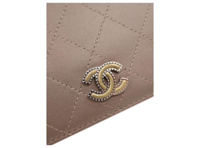 Portafoglio Chanel Brown CC Quilted Calfskin Wallet On Chain - vista 9