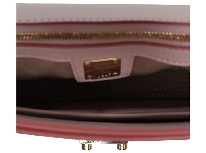 MCM Pink Visetos Coated Canvas Millie Flap Crossbody - vista 4