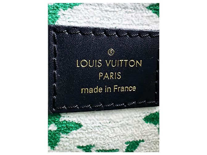Louis Vuitton Green LV Match Monogram Jacquard Velvet OnTheGo PM - vista 5