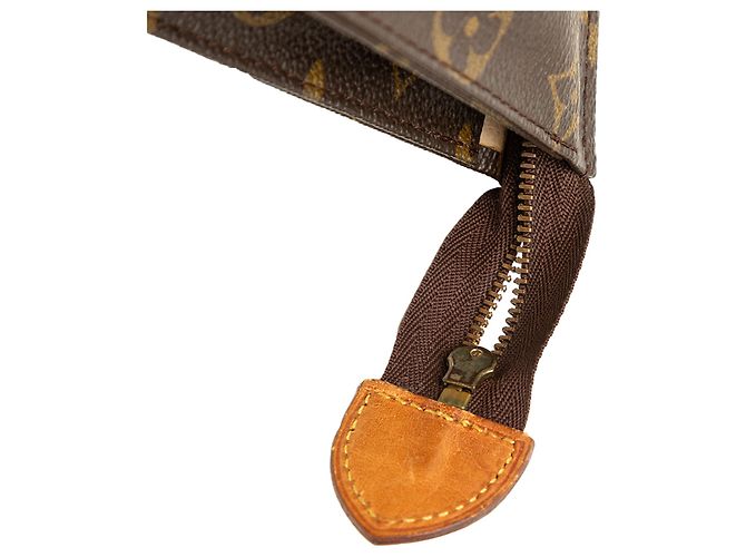 Louis Vuitton Brown Monogram Toiletry Pouch 26 - vista 6