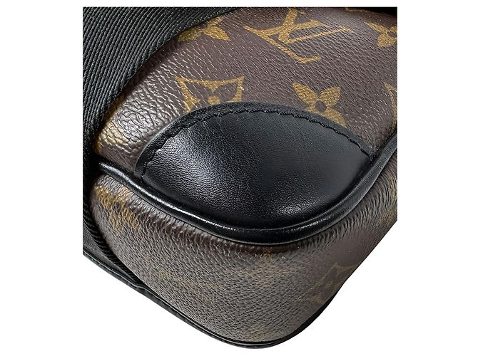 Louis Vuitton Brown Monogram Macassar Archy Messenger PM - vista 9