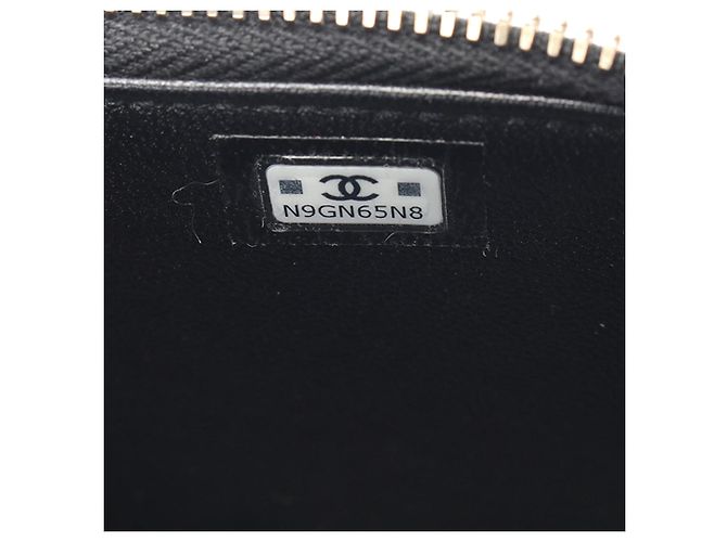 Chanel Vanity Case piccola CC matelassé in caviale nero con catena - vista 5