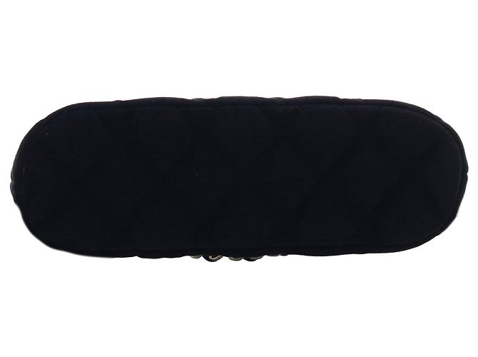 Clutch Coco in velluto matelassé nero Chanel con catena - vista 3