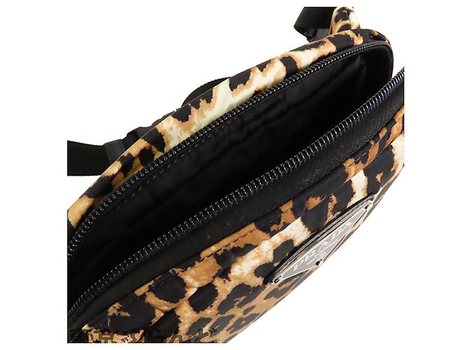 Bolso cinturón Prada de Tessuto beige con estampado de leopardo - vista 4