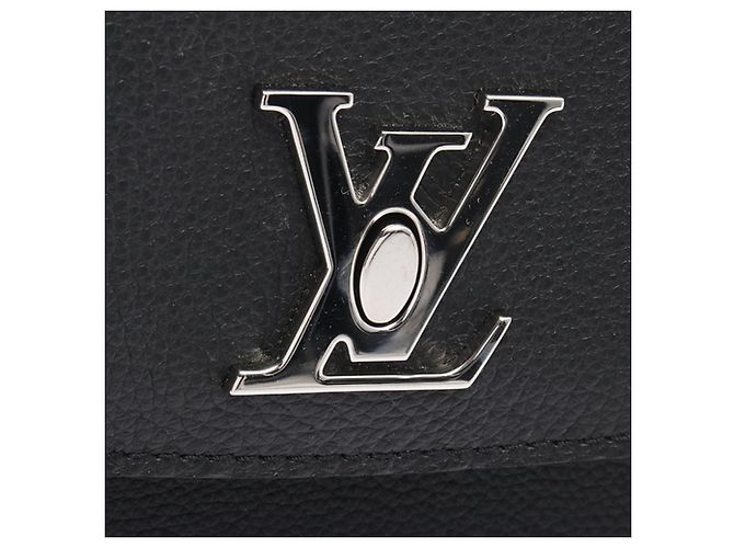 Louis Vuitton LockMe Ever BB in pelle di vitello grana nero - vista 5