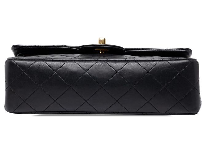 Chanel Black Small Classic Lambskin Double Flap - vista 3
