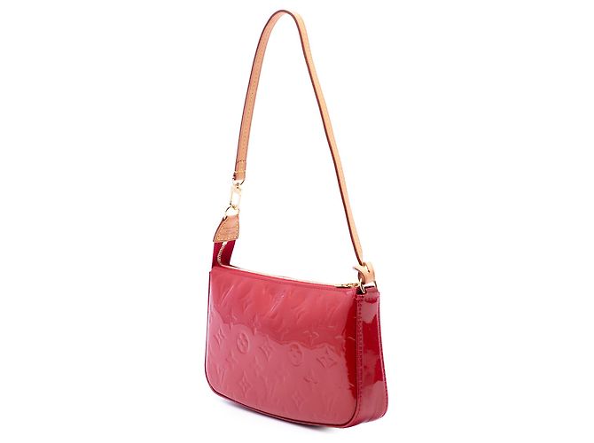 Louis Vuitton Red Monogram Vernis Pochette Accessoires - vista 2
