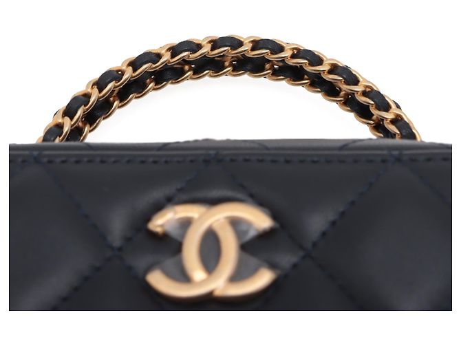 Borsa Vanity Chanel Blue Mini CC Quilted Lambskin con manico e catena - vista 8