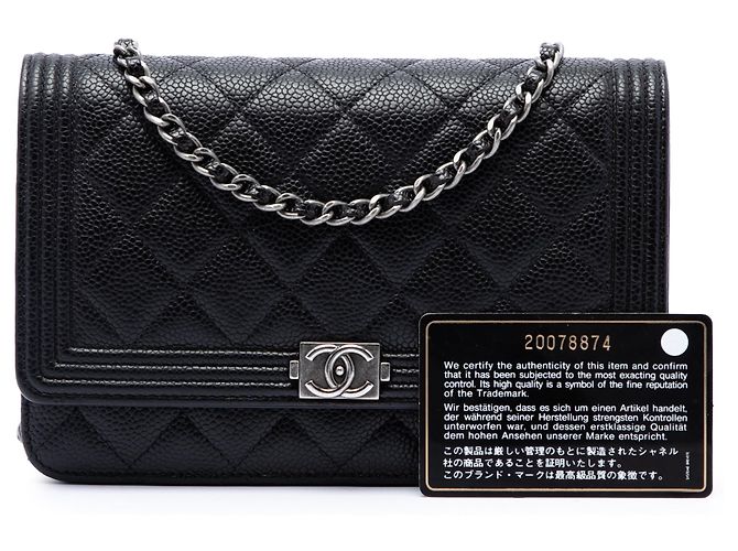 Chanel Black Quilted Caviar Boy Wallet on Chain - vista 7