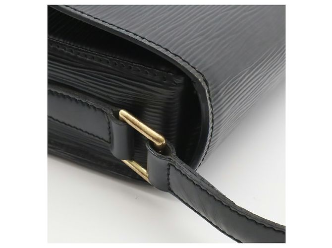 Saint-Cloud Borsa a tracolla Louis Vuitton Epi Saint Cloud - vista 9