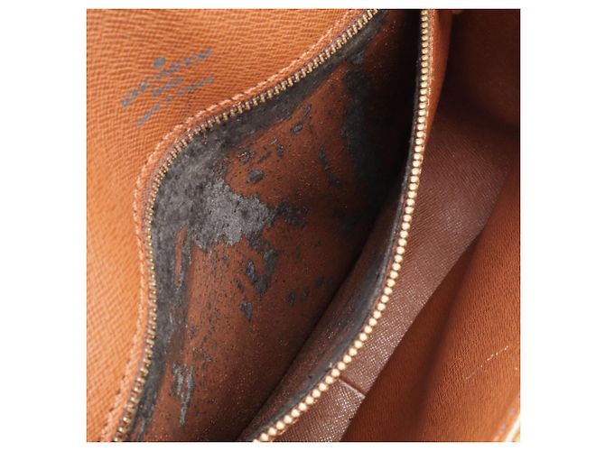 Saint-Cloud Borsa a tracolla Louis Vuitton Monogram Saint Cloud GM 24 M51242 - vista 9
