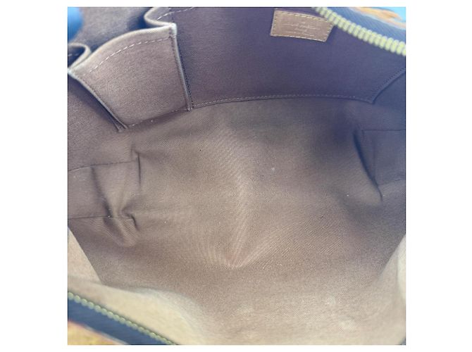 Louis Vuitton Thames Monogram Canvas PM - vista 5
