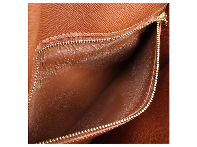 Saint-Cloud Borsa a tracolla Louis Vuitton Monogram Saint Cloud GM 24 - vista 8