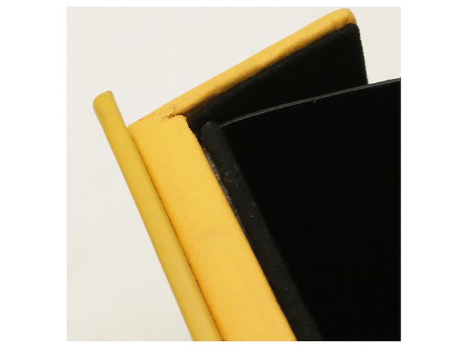 Borsa a tracolla Fendi Box Bag in pelle nera e gialla - vista 10