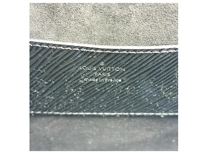 Louis Vuitton Twist Epi Leather MM - vista 6