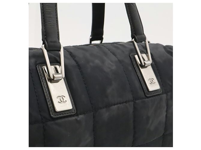 Borsa Chanel Chocolate Bar in nylon nero e pelle di agnello - vista 9