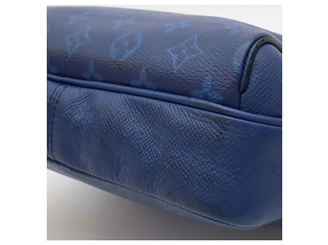 Borsa a tracolla Louis Vuitton Taigarama Outdoor PM - vista 4