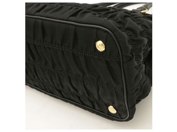 Borsa a mano Prada in nylon nero e pelle - vista 4