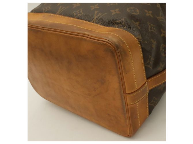 Borsa a tracolla Louis Vuitton Monogram Noe Modello M42224 - vista 4
