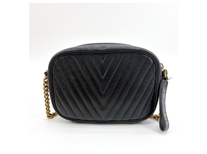 Louis Vuitton New Wave Camera Quilted Leather - vista 2