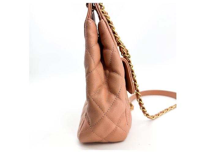 Chanel Wavy CC Hobo Quilted Caviar Small - vista 4