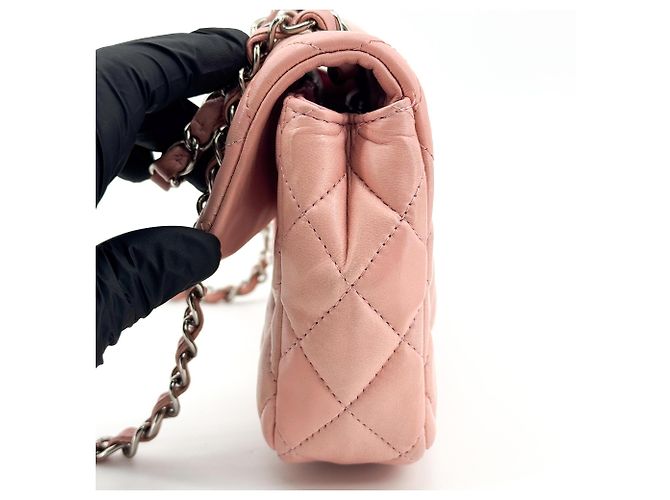 Chanel Classic Single Flap Quilted Lambskin East West - vista 4