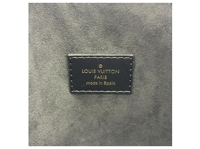 Louis Vuitton City Pouch Limited Edition Patches Monogram Canvas - vista 6