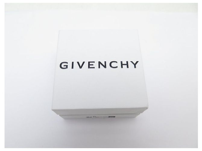 NUEVOS PENDIENTES GIVENCHY LOCK ASIMÉTRICOS NEGRO MATE - vista 16