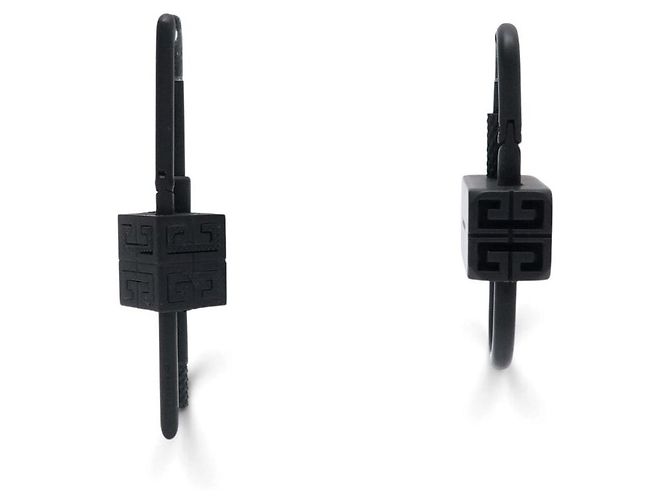 NUEVOS PENDIENTES GIVENCHY LOCK ASIMÉTRICOS NEGRO MATE - vista 3