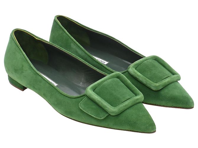 Manolo Blahnik Maysale Point-Toe Flats in Green Suede - vista 2