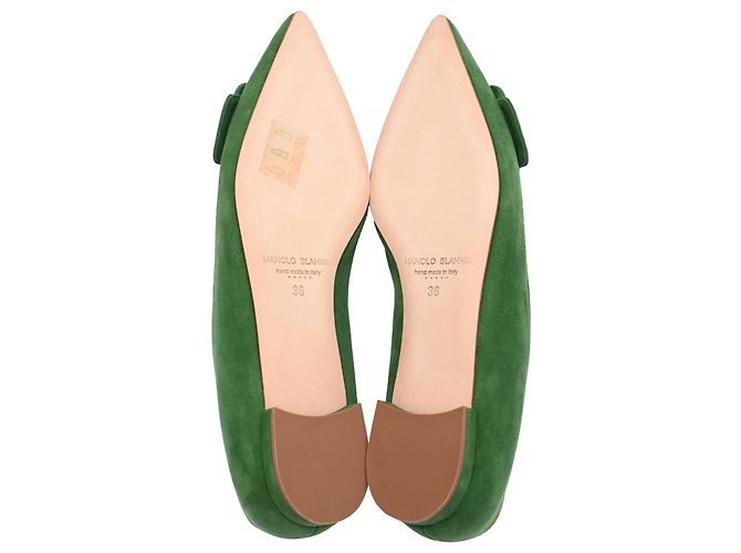 Manolo Blahnik Maysale Point-Toe Flats in Green Suede - vista 6