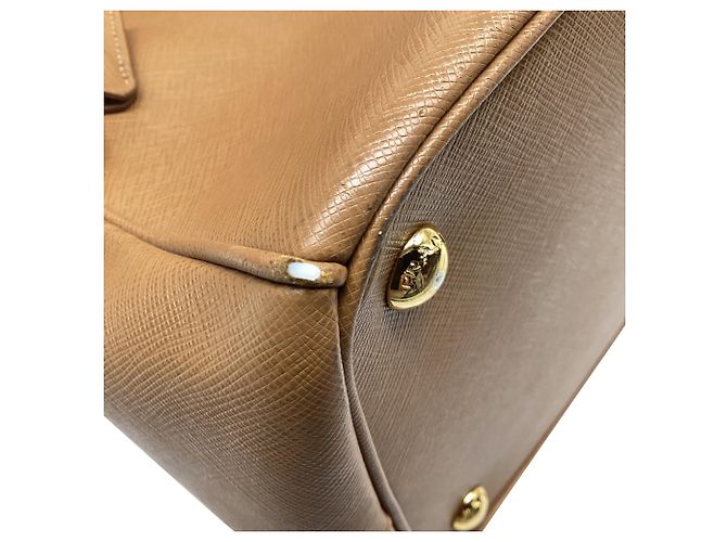 Borsa Tote Prada Galleria Medium con doppia zip in pelle Saffiano marrone - vista 11