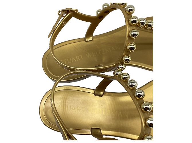 Sandali Goldie Jelly Stuart Weitzman in PVC dorato - vista 9