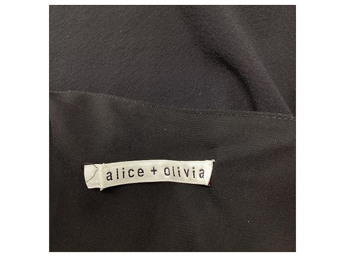 Regata de seda preta com acabamento em renda Alice + Olivia - vista 7